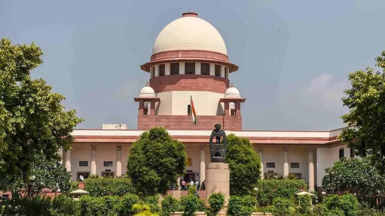 मैरिज हॉल बनाने के लिए मंदिरों को दान नहीं देते श्रद्धालु… सुप्रीम कोर्ट की अहम टिप्पणी